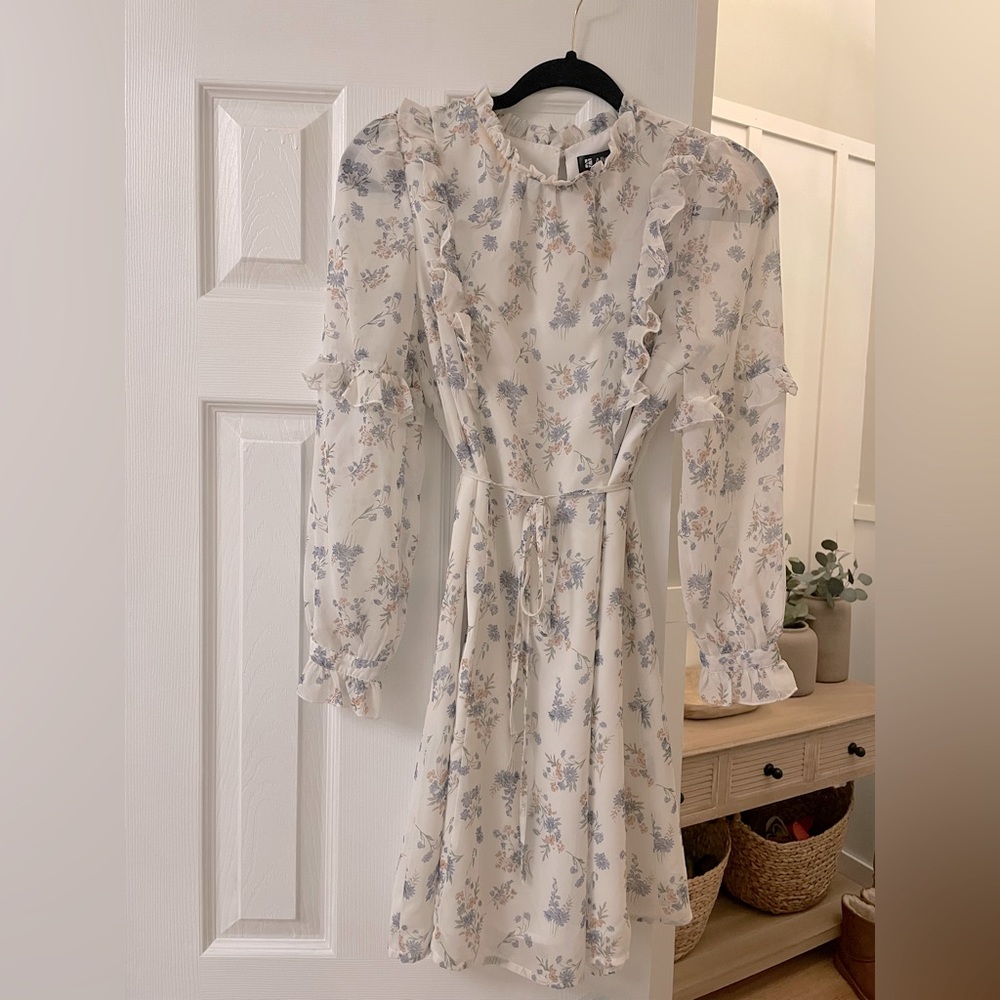 White floral print mini dress